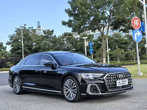 Audi A8 2024