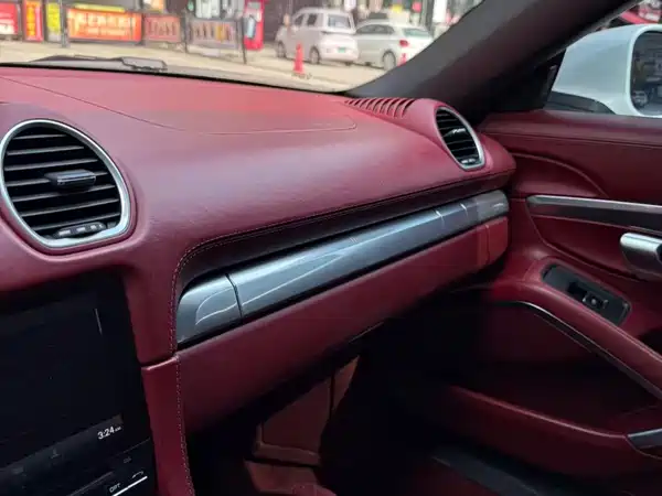 Porsche 718 2017