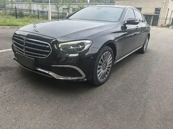 Mercedes-Benz E-Class 2022
