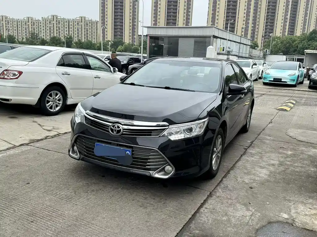 Toyota Camry 2015