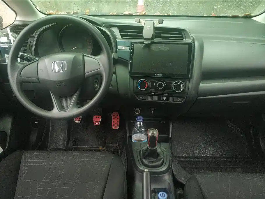 Honda Fit 2018 — фото 12