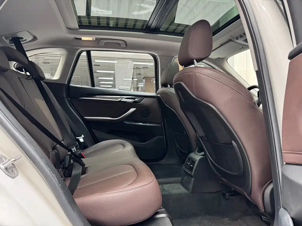 BMW X1 2020 — фото 19
