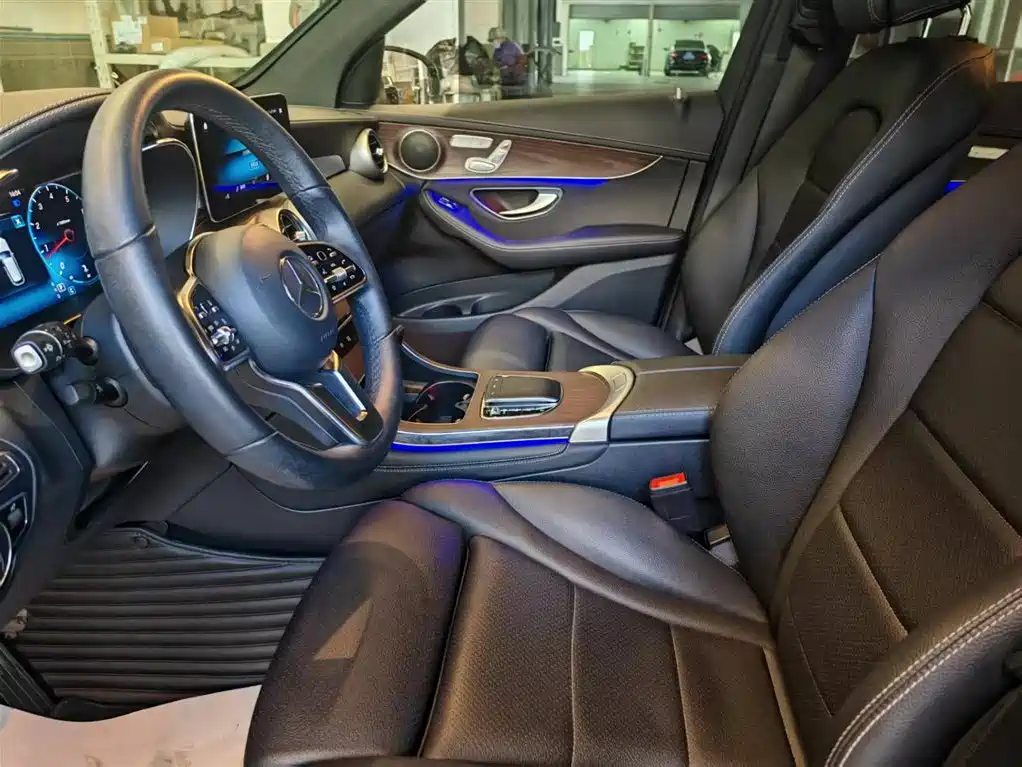 Mercedes-Benz GLC 2021 — фото 16