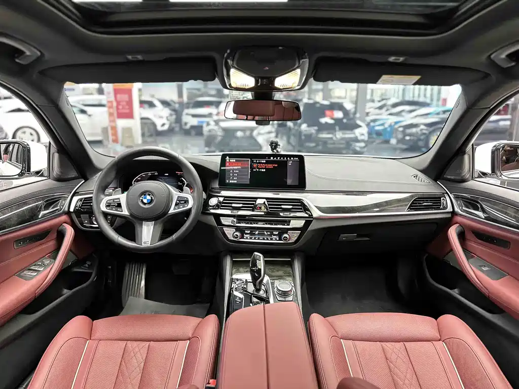 BMW 5 Series 2022