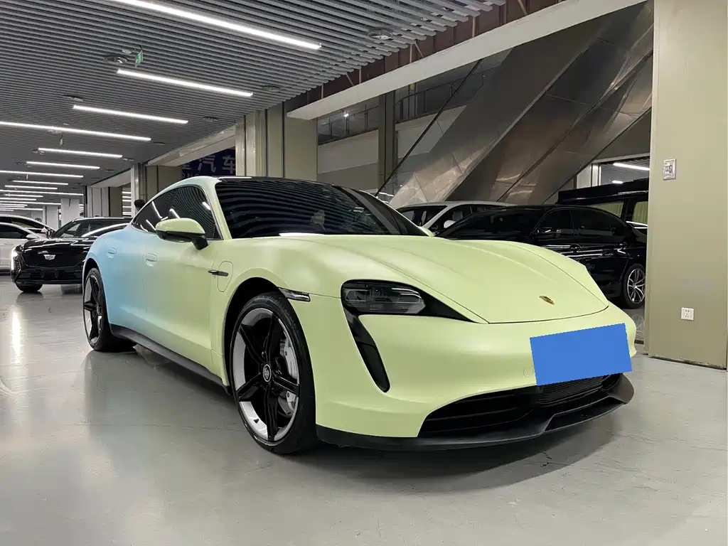 Porsche Taycan 2020
