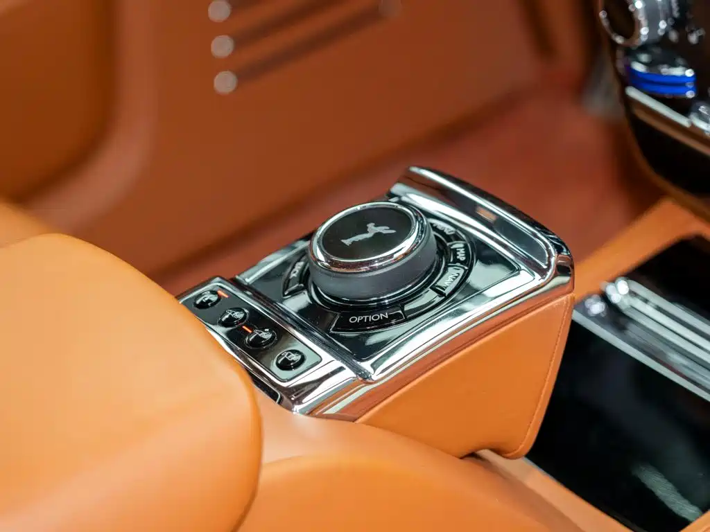 Rolls-Royce Phantom 2020 — фото 20