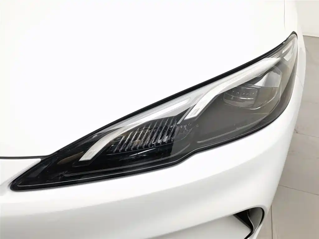 BYD Seal 05 DM-i 2025 — фото 7