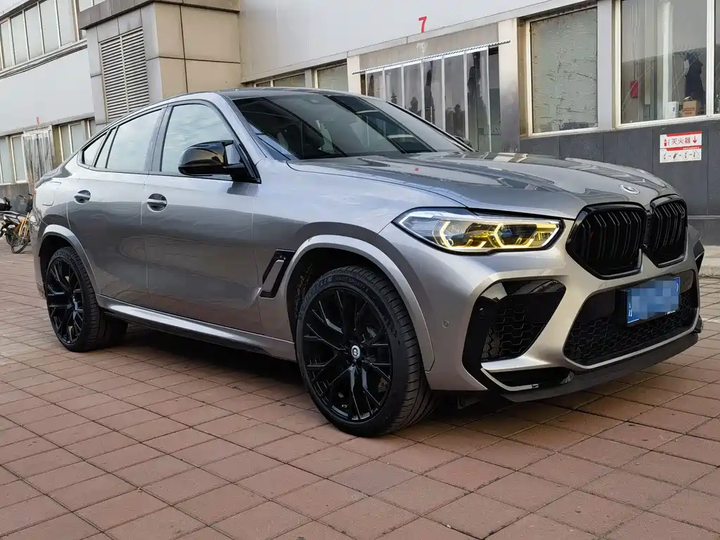 BMW X6 M 2022