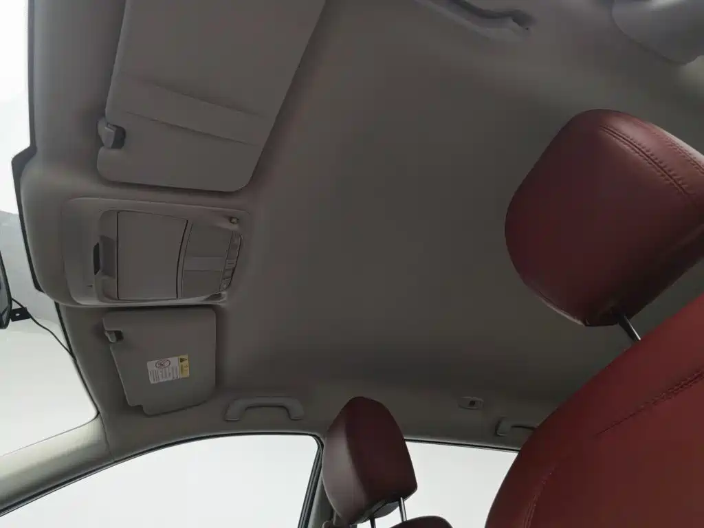 Renault Koleos 2018 — фото 14