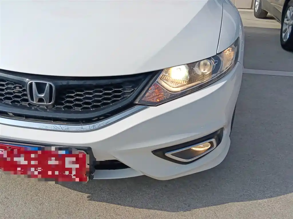 Honda Jade 2015 — фото 24