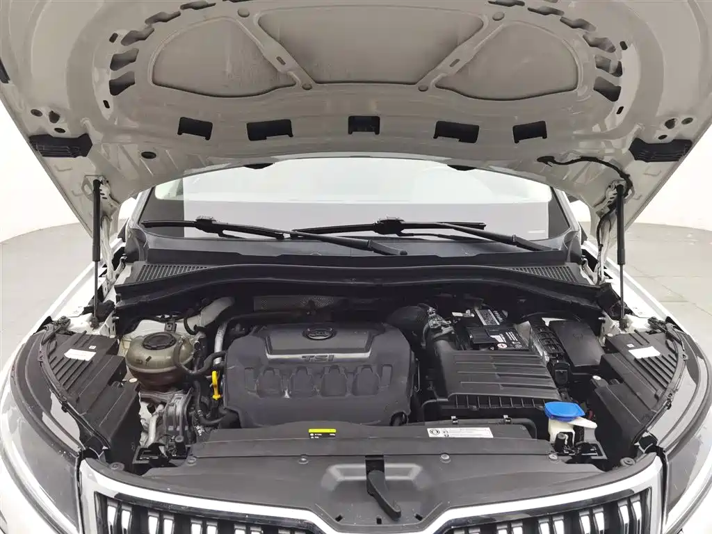 Skoda Kodiaq GT 2021 — фото 6