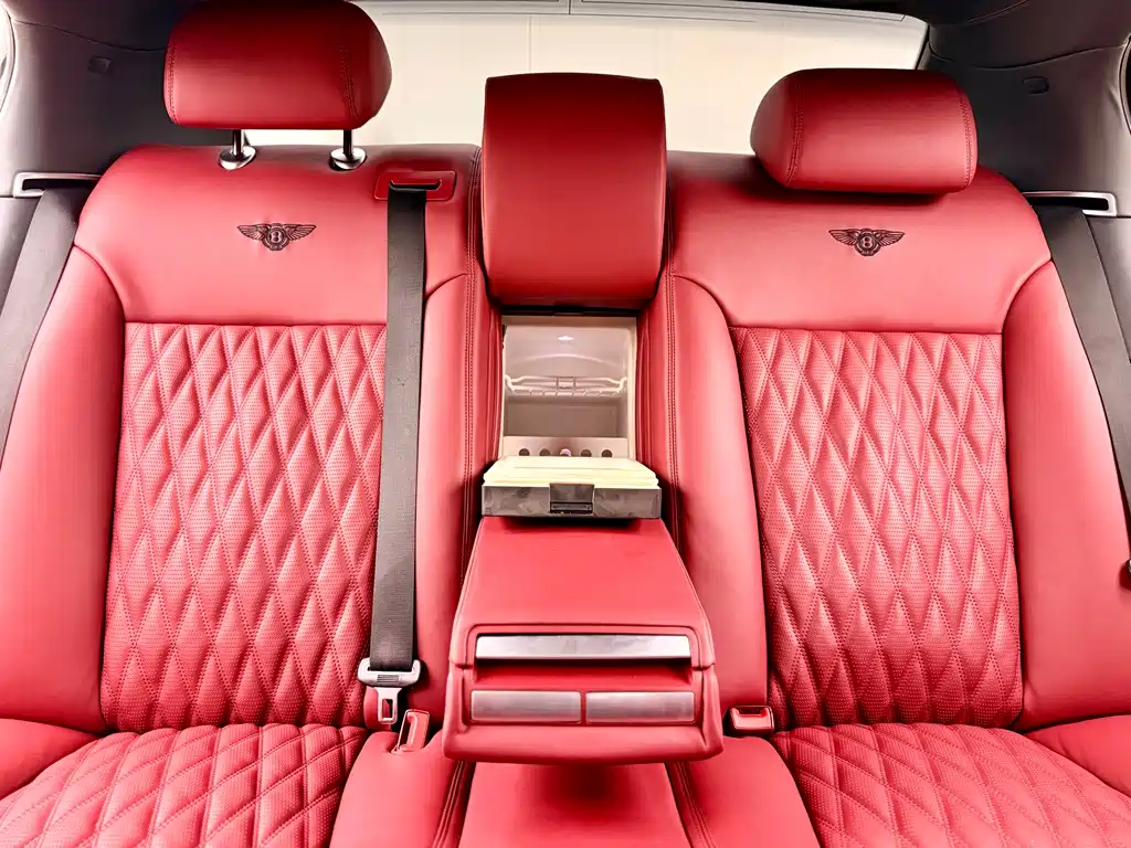 Bentley Flying Spur 2010 — фото 18