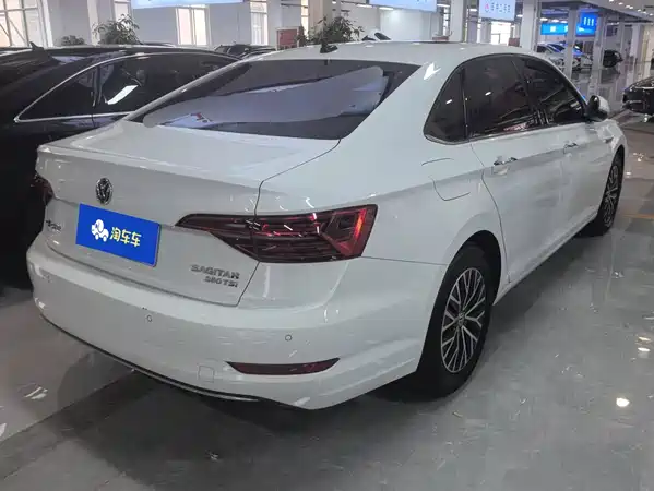 Volkswagen Sagitar 2021