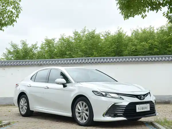 Toyota Camry 2021