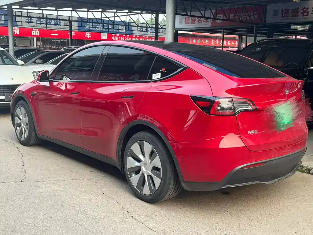 Tesla Model Y 2022 — фото 2