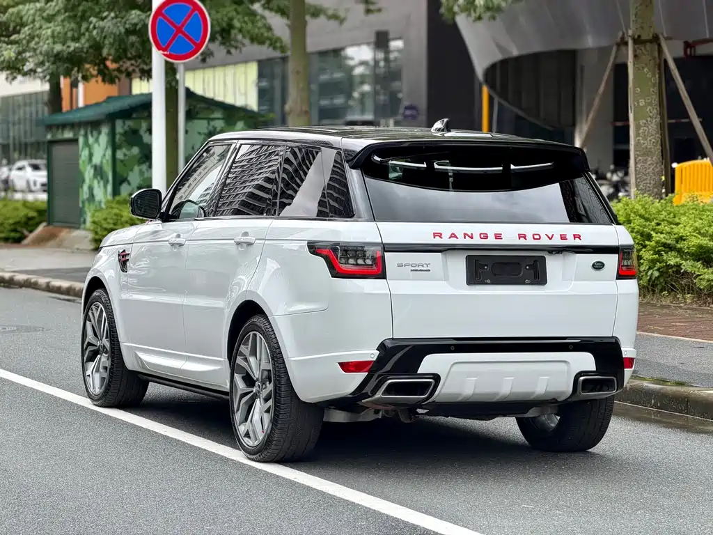Land Rover Range Rover Sport 2018 — фото 8
