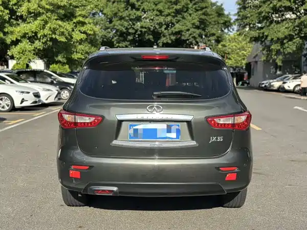 Infiniti JX 2013