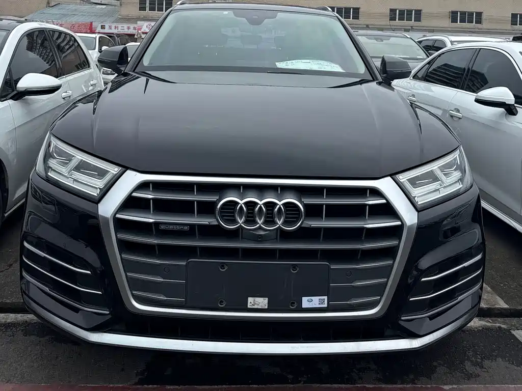 Audi Q5L 2020 — фото 2