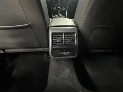 Volkswagen Sagitar 2020