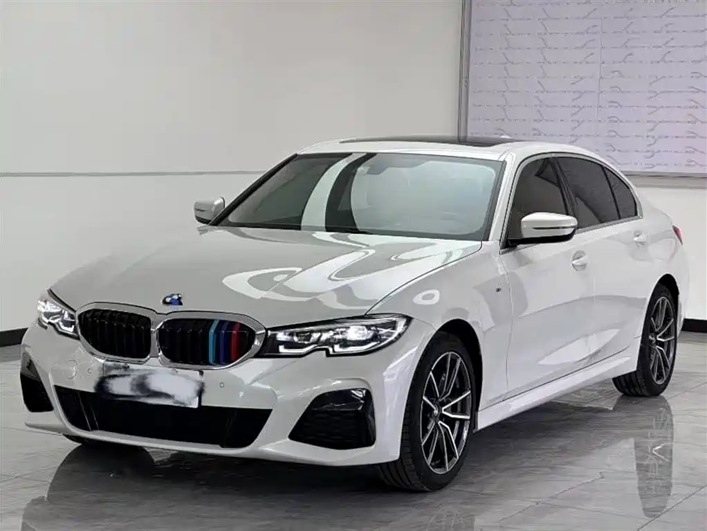 BMW 3 Series 2022
