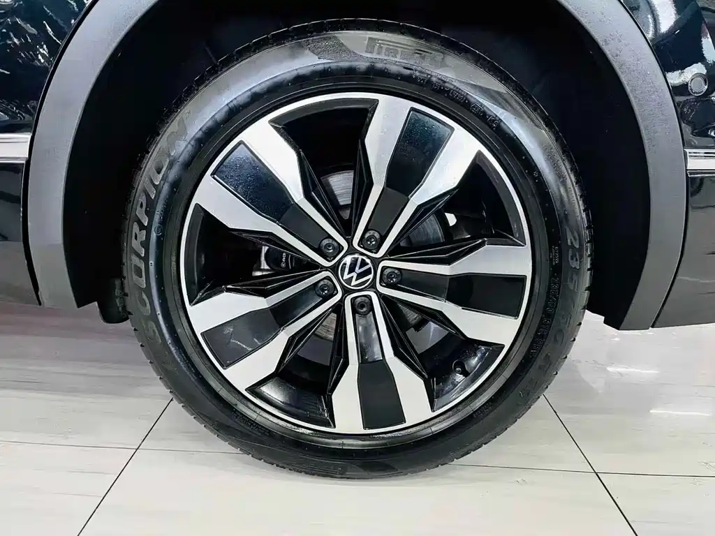 Volkswagen Tiguan L 2022 — фото 12