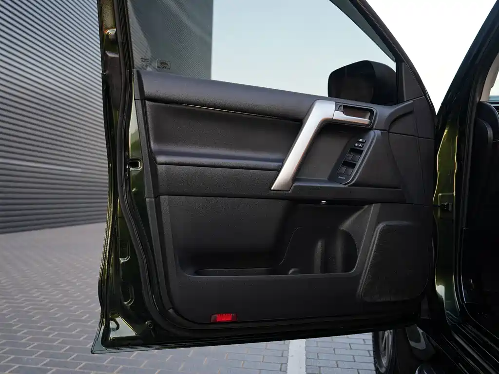 Toyota Prado 2018 — фото 13