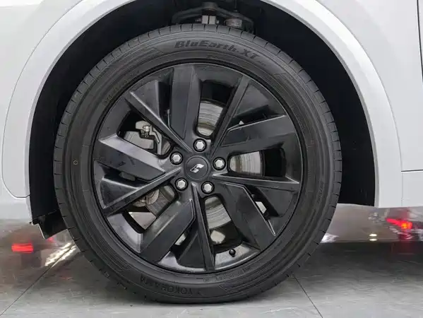 Li Auto L7 2023