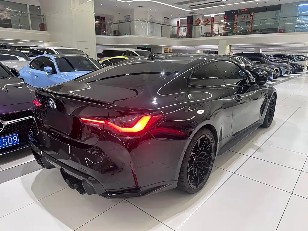 BMW M4 2023 — фото 10