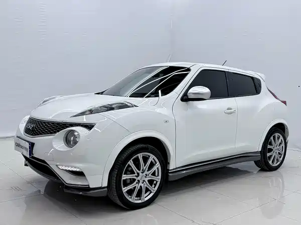 Infiniti ESQ 2018