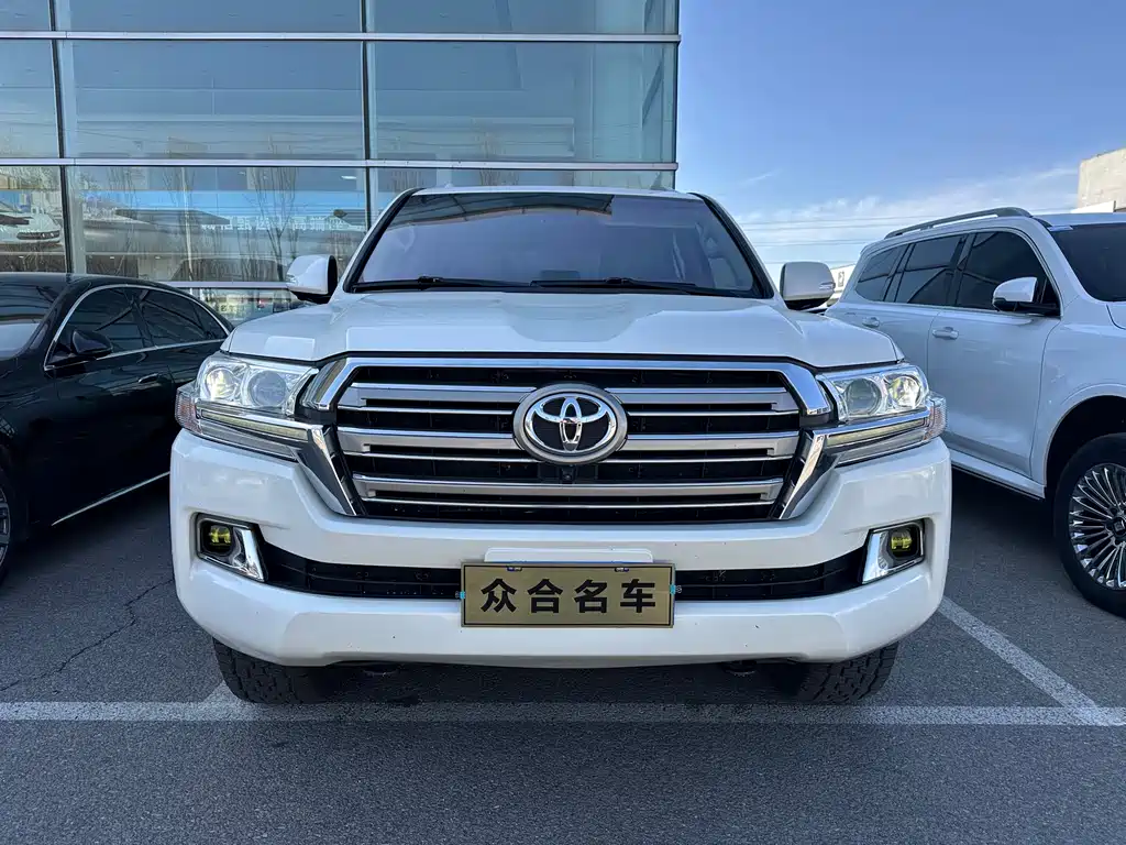 Toyota Land Cruiser 2019 — фото 2