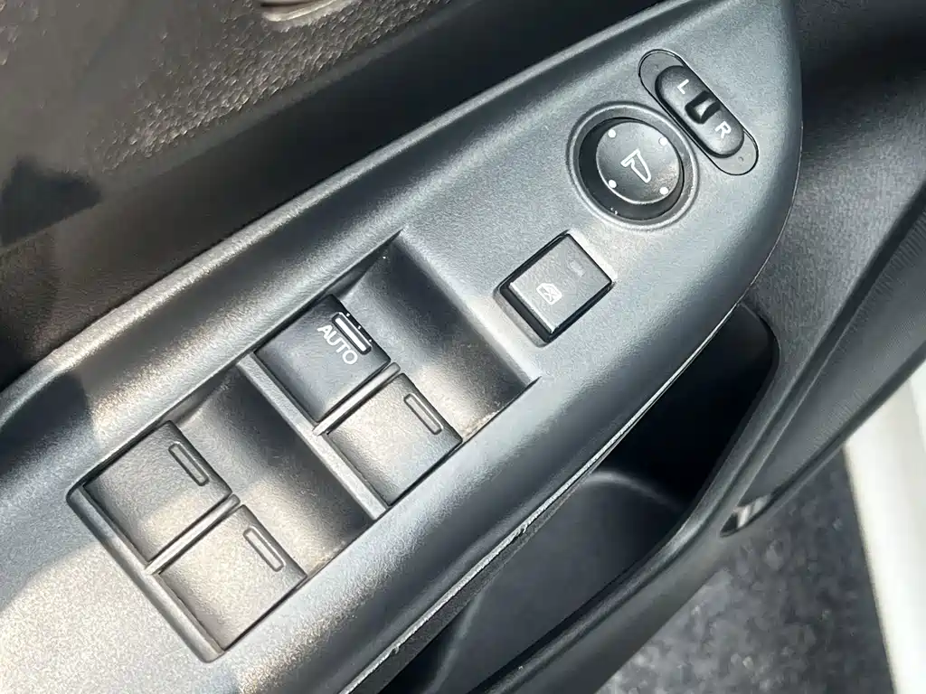 Honda Fit 2016 — фото 22