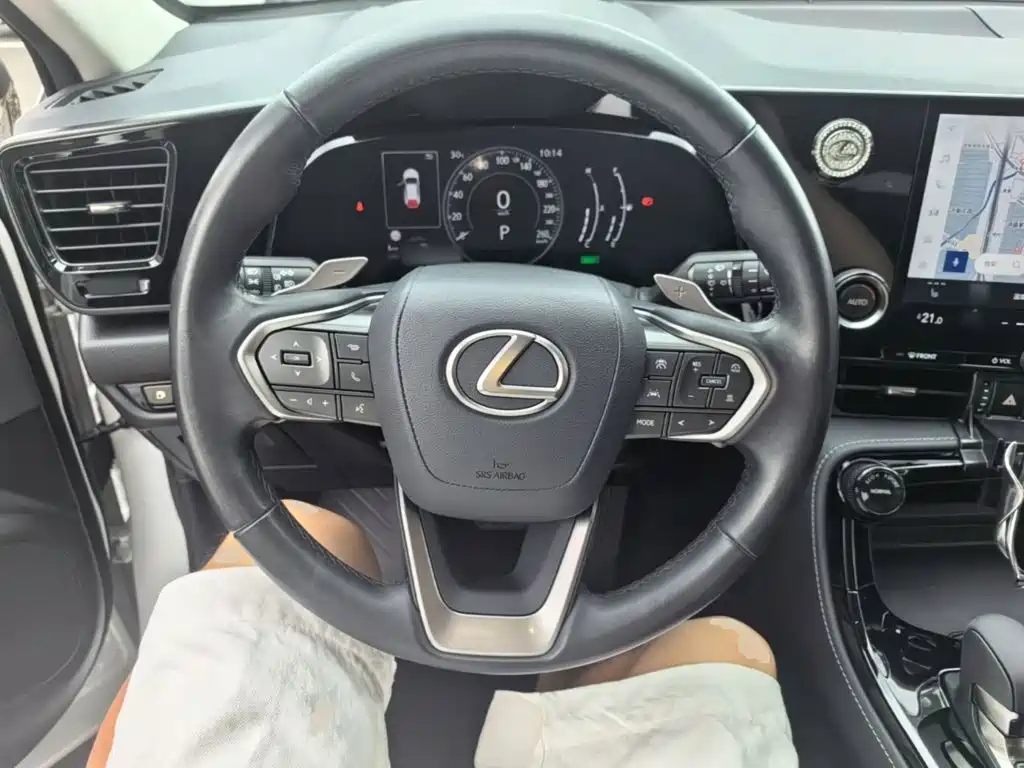 Lexus NX 2023 — фото 11