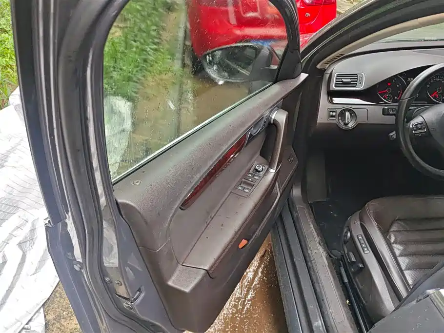 Volkswagen Magotan 2013