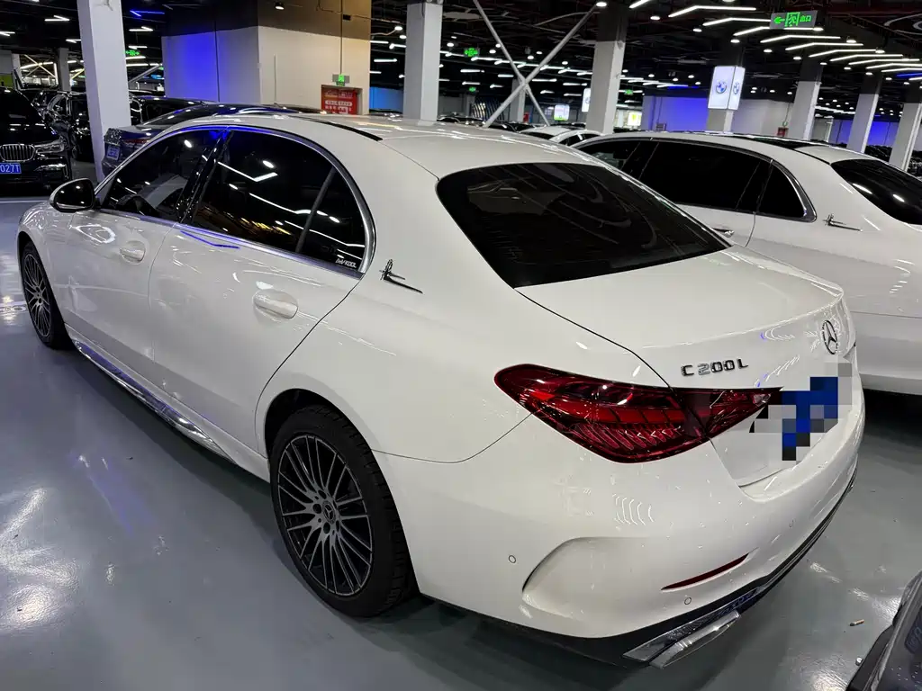 Mercedes-Benz C-Class 2023 — фото 17