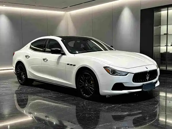 Maserati Ghibli 2015