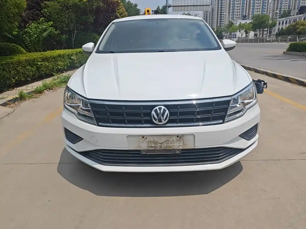 Volkswagen Jetta 2018 — фото 3