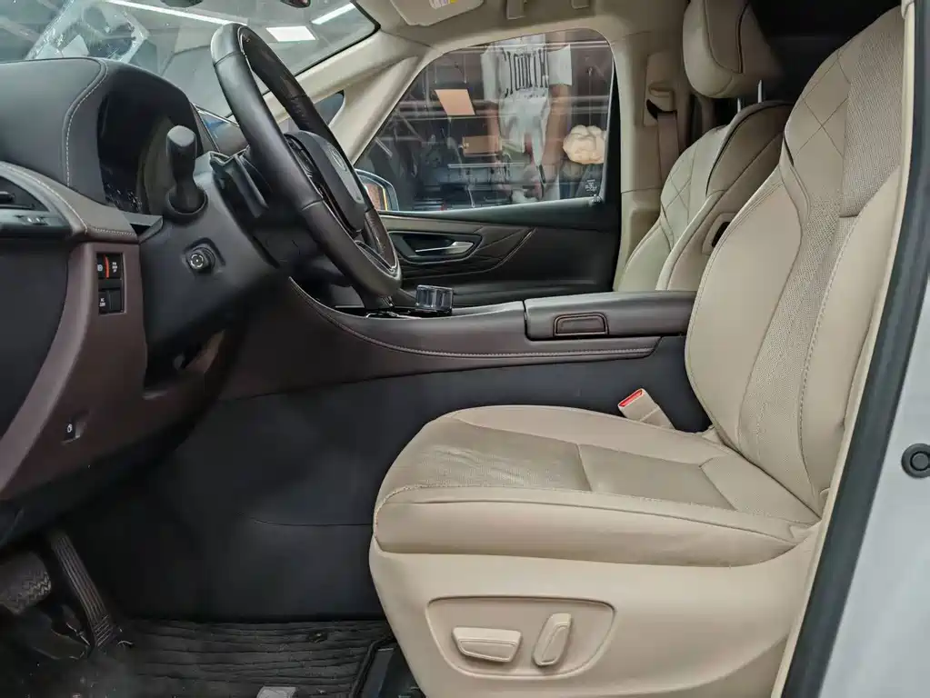 Toyota Alphard 2025 — фото 13