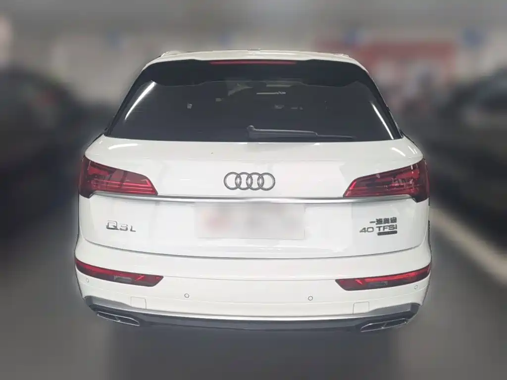 Audi Q5L 2023 — фото 10