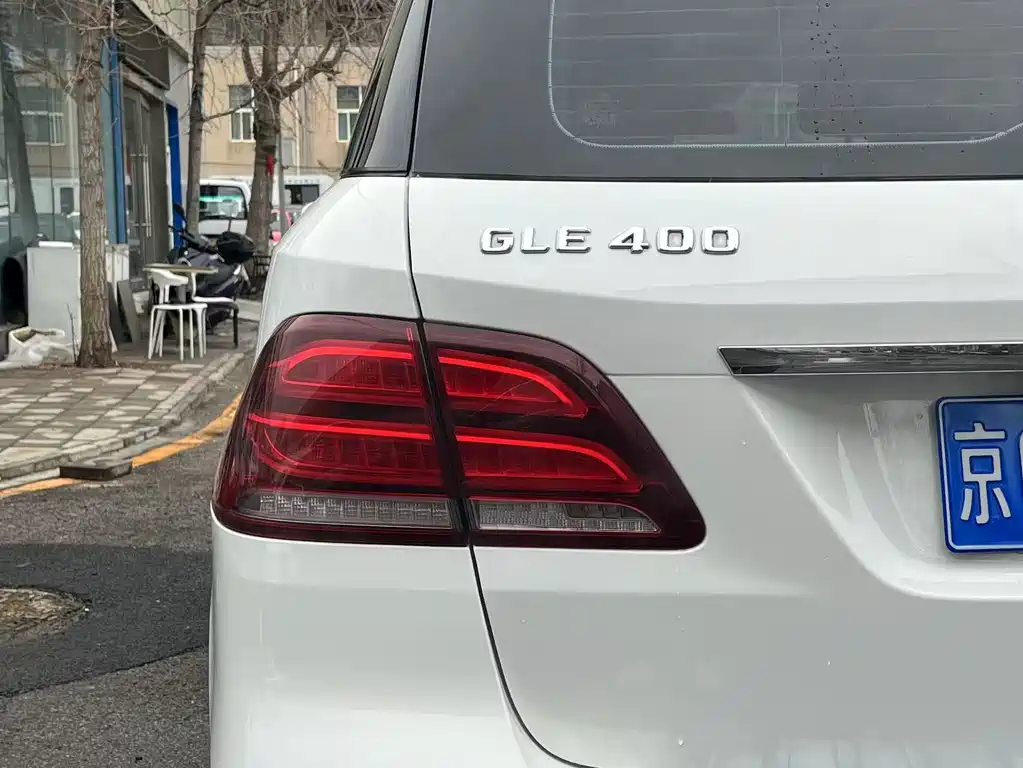 Mercedes-Benz GLE 2016 — фото 24