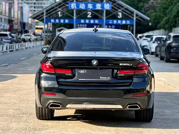 BMW 5 Series 2023