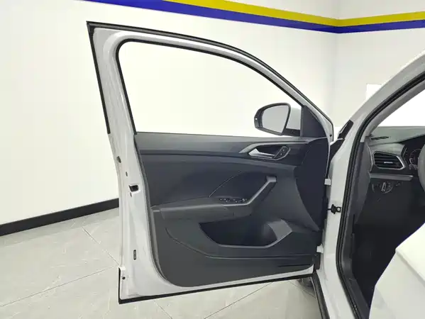 Volkswagen Tacqua 2021