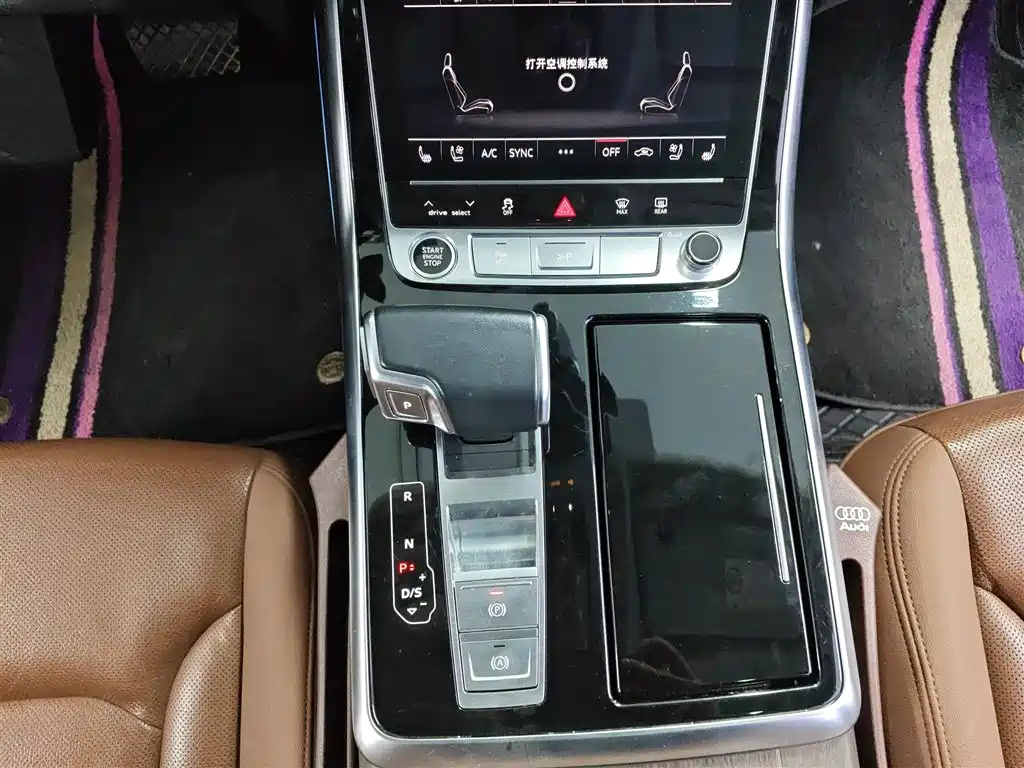Audi Q7 2023 — фото 14