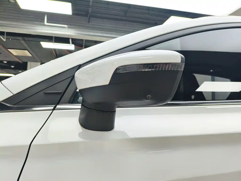 Geely Emgrand S 2022 — фото 15