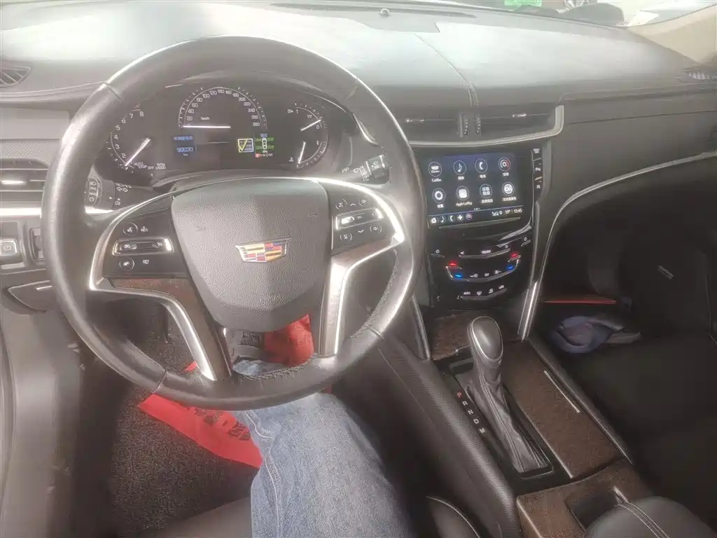 Cadillac XTS 2019 — фото 10