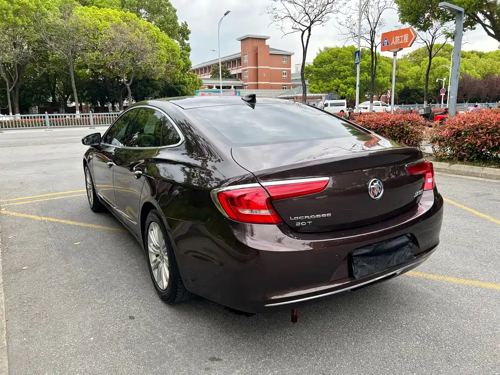 Buick LaCrosse 2017 — фото 5