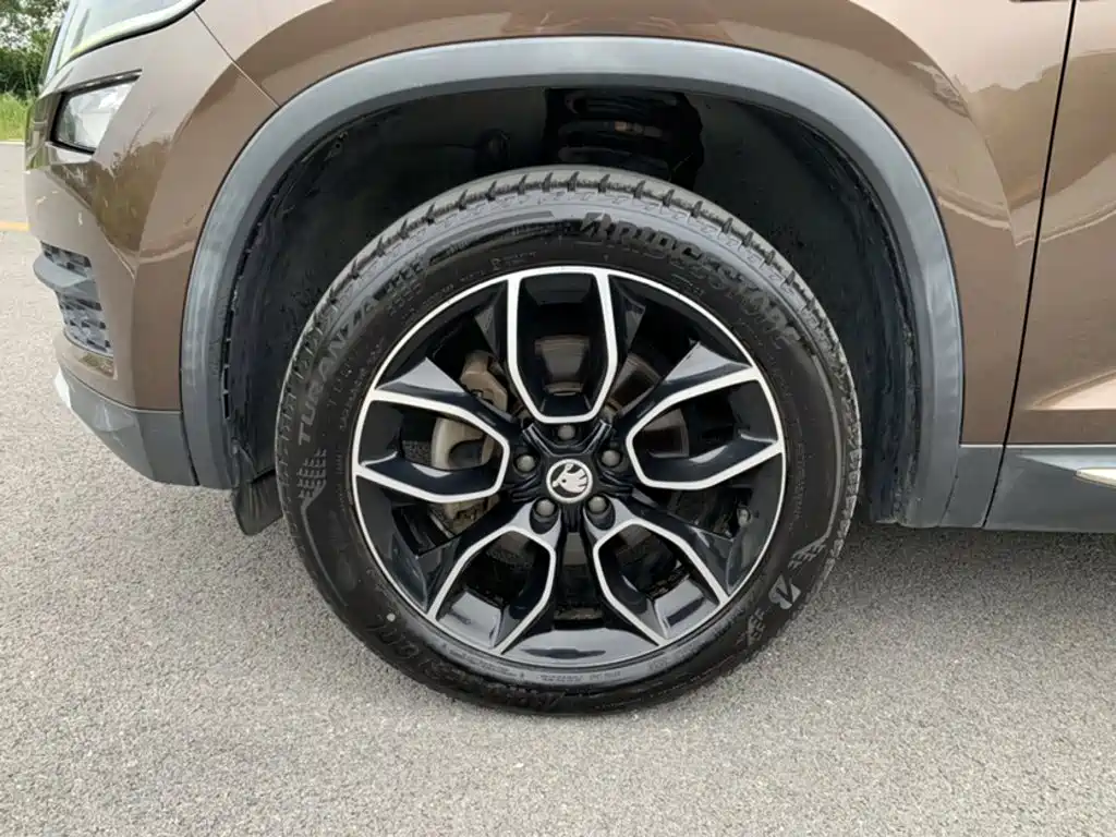 Skoda Kodiaq 2017 — фото 11