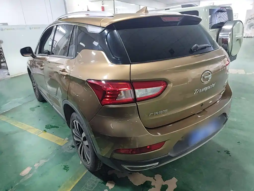 GAC Trumpchi GS4 2016 — фото 5