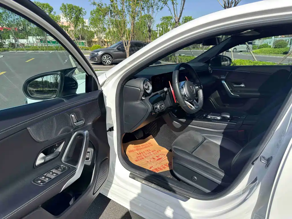 Mercedes-Benz A-Class 2020 — фото 6