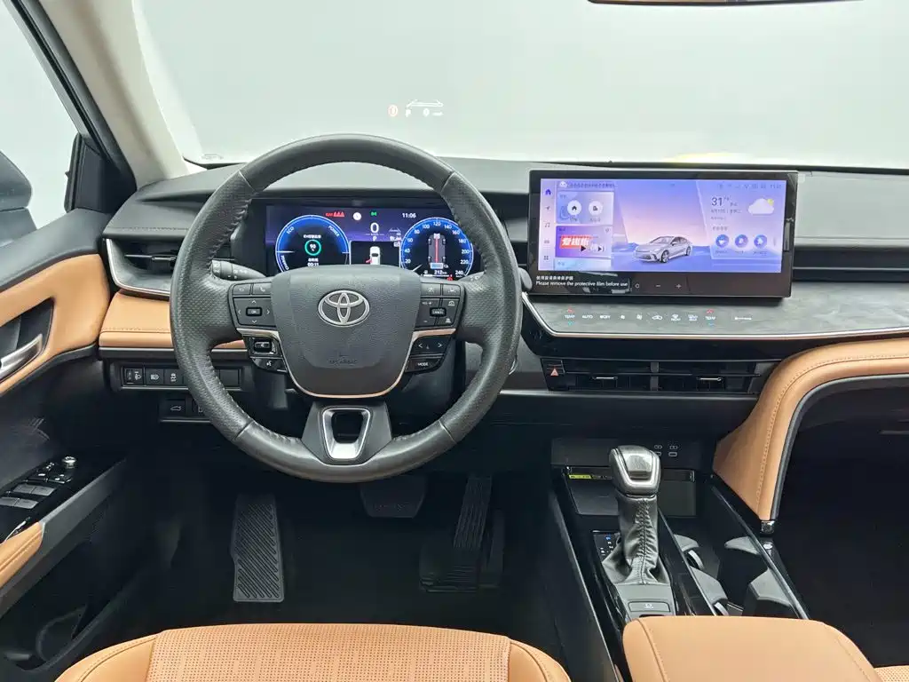 Toyota Camry 2025 — фото 18