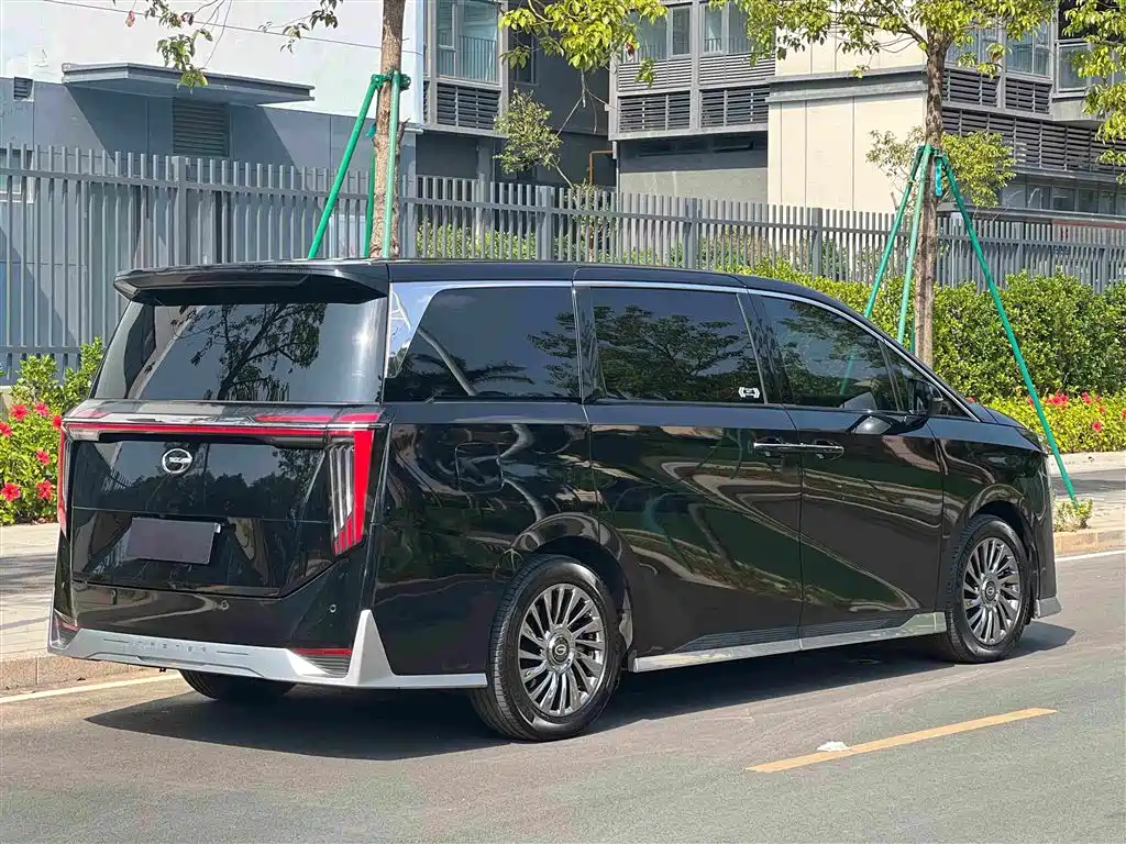 GAC Trumpchi M8 2023 — фото 4